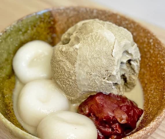 ไอศกรีมชาโฮจิฉะ ชิราทามะ