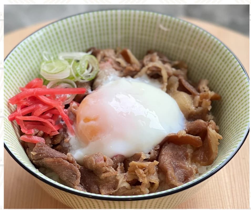 ข้าวหน้าเนื้อตุ๋น