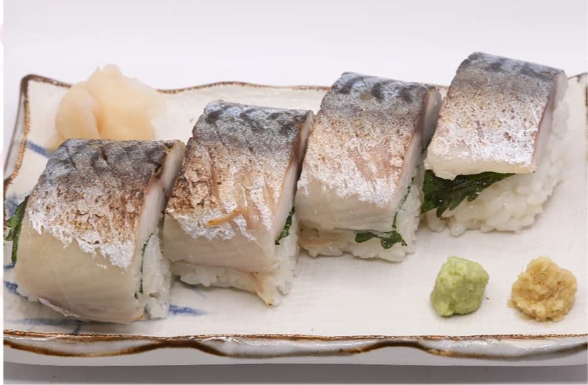 ซูชิปลาซาบะดองย่าง